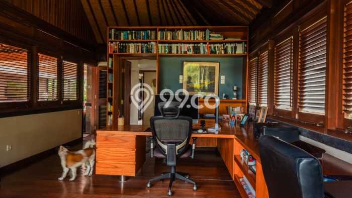 Hunian Mewah LB 400m2 Siap Pakai Desain Elegan di Umalas, Badung Hunian Mewah LB 400m2 Siap Pakai Desain Elegan di Umalas, Badung