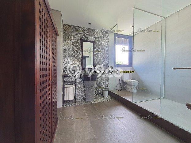 For Sale! Luxury House LT 280m2 Desain Elegan di Seminyak For Sale! Luxury House LT 280m2 Desain Elegan di Seminyak