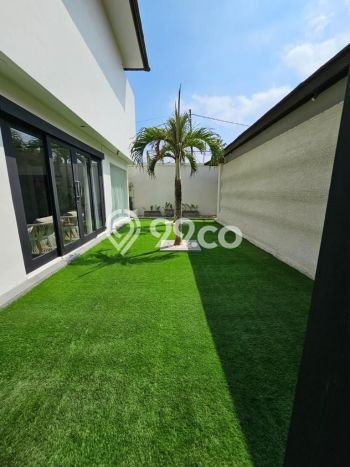 Hunian Elit LB 1000m2 Siap Pakai Desain Elegan di Batu Belig, Badung Hunian Elit LB 1000m2 Siap Pakai Desain Elegan di Batu Belig, Badung