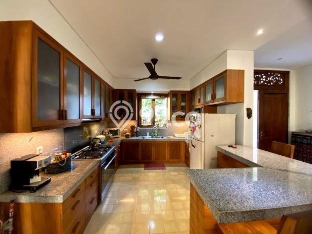 Rumah Luxury Modern Siap Huni di Pecatu Badung Rumah Luxury Modern Siap Huni di Pecatu Badung