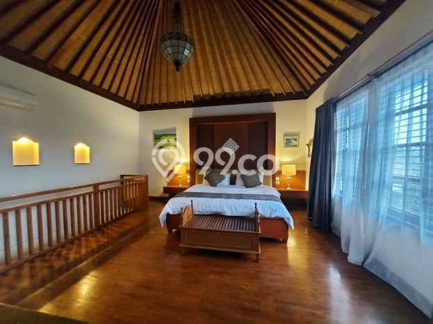 Jual Rumah Luas Elegan Dengan View Cantik di Seminyak, Badung Jual Rumah Luas Elegan Dengan View Cantik di Seminyak, Badung