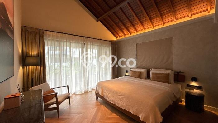 Hunian Mewah LB 500m2 Siap Pakai Desain Elegan di Petitenget, Badung Hunian Mewah LB 500m2 Siap Pakai Desain Elegan di Petitenget, Badung