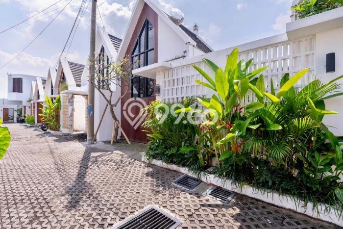 Ready to Use! Luxury House LT 109m2 Desain Modern di Kerobokan Ready to Use! Luxury House LT 109m2 Desain Modern di Kerobokan