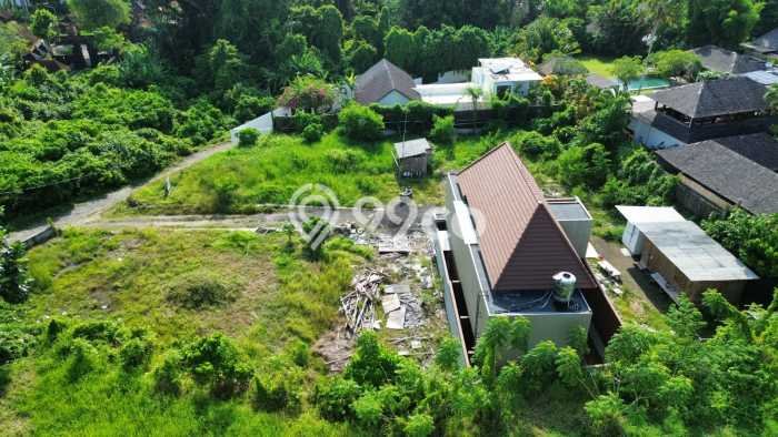 Dijual Tanah 2130m2 di Pererenan, Badung Dijual Tanah 2130m2 di Pererenan, Badung