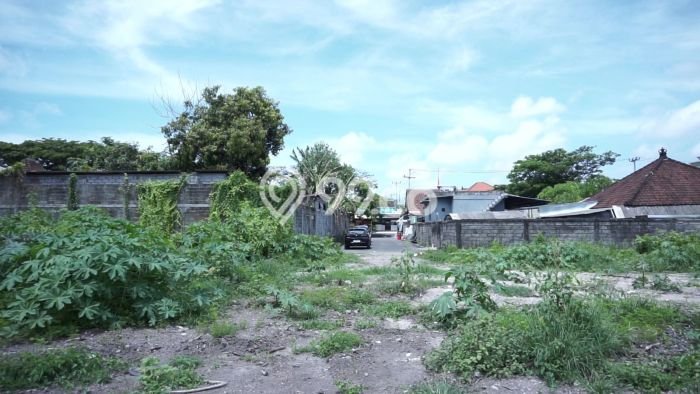 AREA PROSPEKTIF! Tanah Kawasan Kuta, Luas 327m2m², Dekat Transportasi, Kawasan Berkembang AREA PROSPEKTIF! Tanah Kawasan Kuta, Luas 327m2m², Dekat Transportasi, Kawasan Berkembang