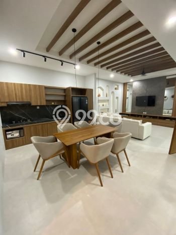 Rumah Elit LB 190m2 Siap Huni Desain Elegan di Canggu, Badung Rumah Elit LB 190m2 Siap Huni Desain Elegan di Canggu, Badung