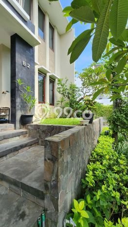 Dijual Cepat Rumah LT 336m2m² / LB 200m2m² di Lokasi Premium Kuta, Badung Dijual Cepat Rumah LT 336m2m² / LB 200m2m² di Lokasi Premium Kuta, Badung