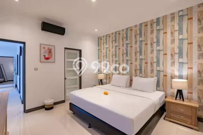 Hunian Mewah LB 185m2 Siap Huni Desain Elegan di Kerobokan, Badung Hunian Mewah LB 185m2 Siap Huni Desain Elegan di Kerobokan, Badung