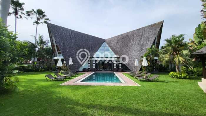 Bisa KPR! Rumah Asri area Canggu, LT 951m2m² LB 400m2m² Bisa KPR! Rumah Asri area Canggu, LT 951m2m² LB 400m2m²