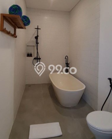 For Sale! Premium House LT 132m2 Desain Elegan di Canggu For Sale! Premium House LT 132m2 Desain Elegan di Canggu