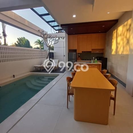 Rumah Elit LB 190m2 Siap Huni Desain Elegan di Seminyak, Badung Rumah Elit LB 190m2 Siap Huni Desain Elegan di Seminyak, Badung