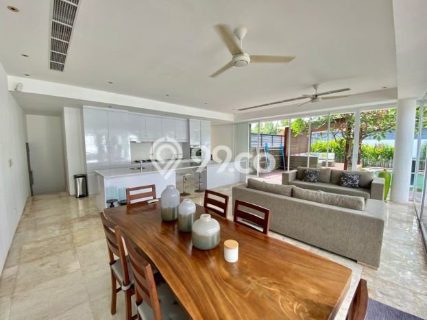 Ready to Use! Premium House LT 495m2 Desain Elegan di Umalas Ready to Use! Premium House LT 495m2 Desain Elegan di Umalas
