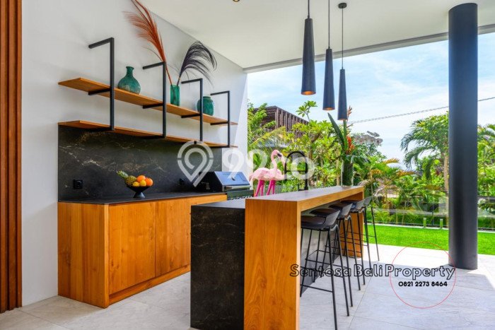 Rumah Mewah LB 674m2 Siap Pakai Desain Elegan di Jimbaran, Badung Rumah Mewah LB 674m2 Siap Pakai Desain Elegan di Jimbaran, Badung