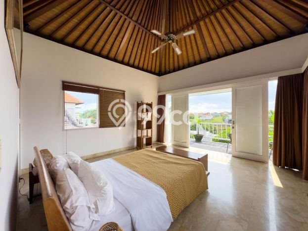 Ready to Use! Luxury House LT 950m2 Desain Elegan di Canggu Ready to Use! Luxury House LT 950m2 Desain Elegan di Canggu