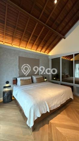 Hunian Mewah LB 500m2 Siap Pakai Desain Elegan di Petitenget, Badung Hunian Mewah LB 500m2 Siap Pakai Desain Elegan di Petitenget, Badung