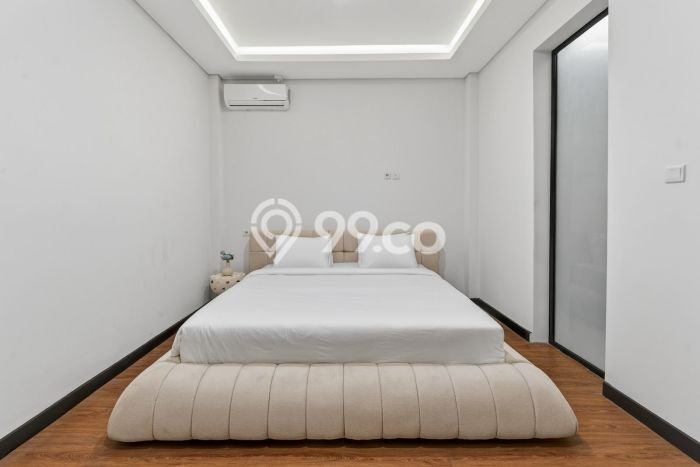 Ready to Use! Luxury House LT 250m2 Desain Elegan di Kerobokan Ready to Use! Luxury House LT 250m2 Desain Elegan di Kerobokan