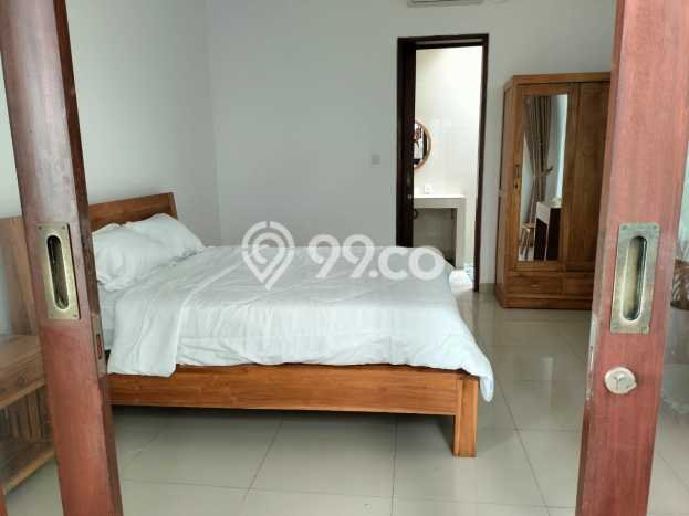 Disewakan! Rumah 3 Kamar Tidur &
3 Kamar Mandi di Kerobokan, Badung Disewakan! Rumah 3 Kamar Tidur &
3 Kamar Mandi di Kerobokan, Badung