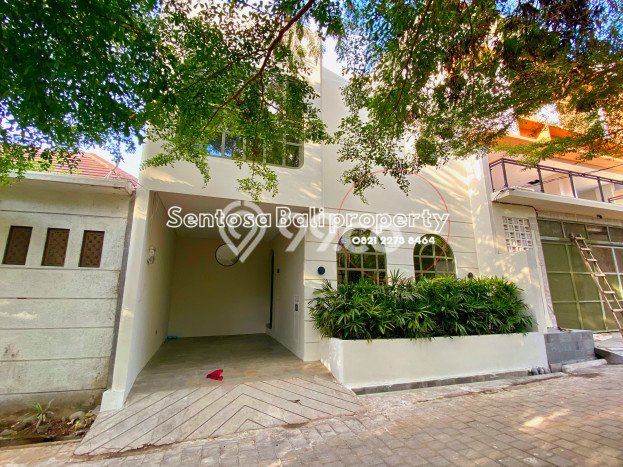 Dijual Rumah Mewah Megah Dengan View Cantik di Canggu, Badung Dijual Rumah Mewah Megah Dengan View Cantik di Canggu, Badung