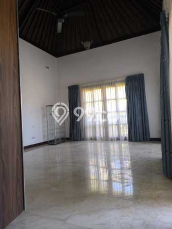 Rumah Luxury Modern Siap Huni di Jimbaran Badung Rumah Luxury Modern Siap Huni di Jimbaran Badung