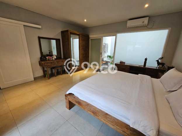 Ready to Use! Luxury House LT 281m2 Desain Elegan di Umalas Ready to Use! Luxury House LT 281m2 Desain Elegan di Umalas