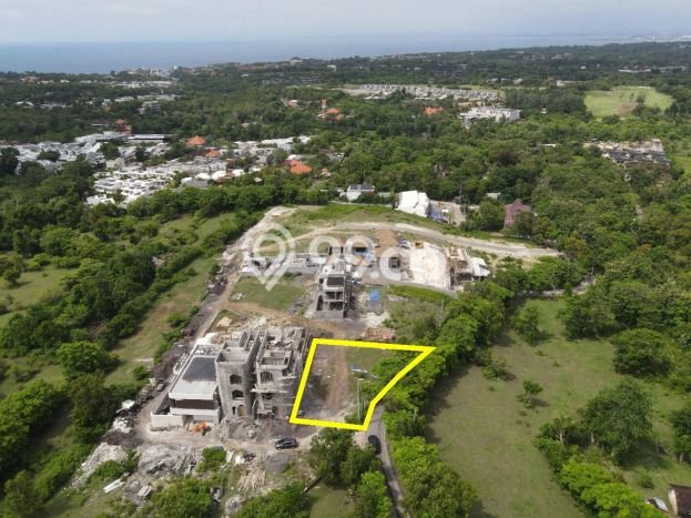 Lahan Dijual Lokasi Pecatu, Badung dengan Luas Tanah 375m2 dan Status - Lahan Dijual Lokasi Pecatu, Badung dengan Luas Tanah 375m2 dan Status -