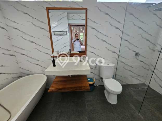 Ready to Use! Luxury House LT 281m2 Desain Elegan di Umalas Ready to Use! Luxury House LT 281m2 Desain Elegan di Umalas
