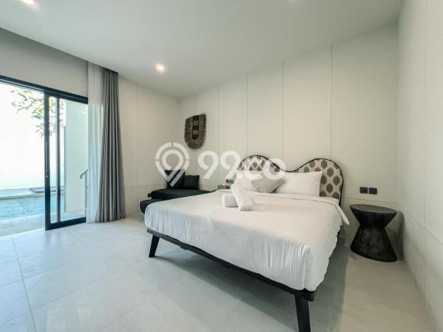 Rumah Mewah LB 180m2 Siap Pakai Desain Elegan di Seminyak, Badung Rumah Mewah LB 180m2 Siap Pakai Desain Elegan di Seminyak, Badung
