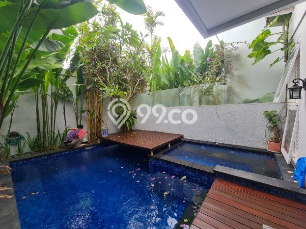 Ready to Use! Luxury House LT 114m2 Desain Elegan di Sanur Ready to Use! Luxury House LT 114m2 Desain Elegan di Sanur