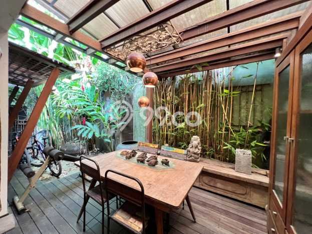 Rumah Strategis dengan 4 Kamar Tidur di Lokasi , Badung Rumah Strategis dengan 4 Kamar Tidur di Lokasi , Badung