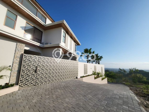 For Sale! Luxury House LT 800m2 Desain Elegan di Jimbaran For Sale! Luxury House LT 800m2 Desain Elegan di Jimbaran