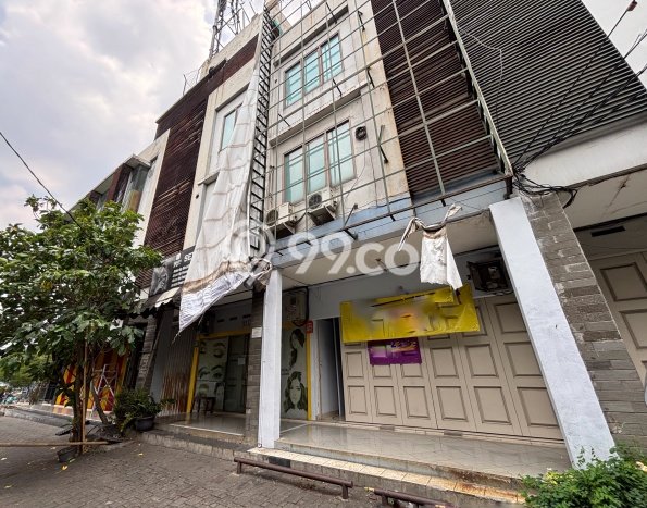 Ruko Bagus Dijual LB 300m2 Lokasi Strategis Bandung Area Cocok untuk Bisnis Ruko Bagus Dijual LB 300m2 Lokasi Strategis Bandung Area Cocok untuk Bisnis