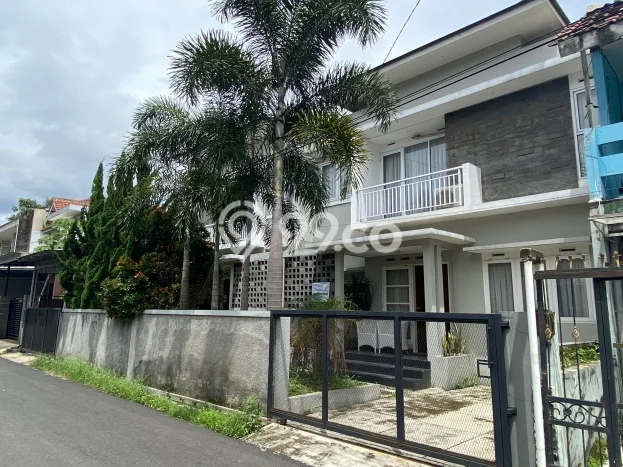Rumah Luas Asri 3 KT Siap Pakai di BKR Bandung Rumah Luas Asri 3 KT Siap Pakai di BKR Bandung