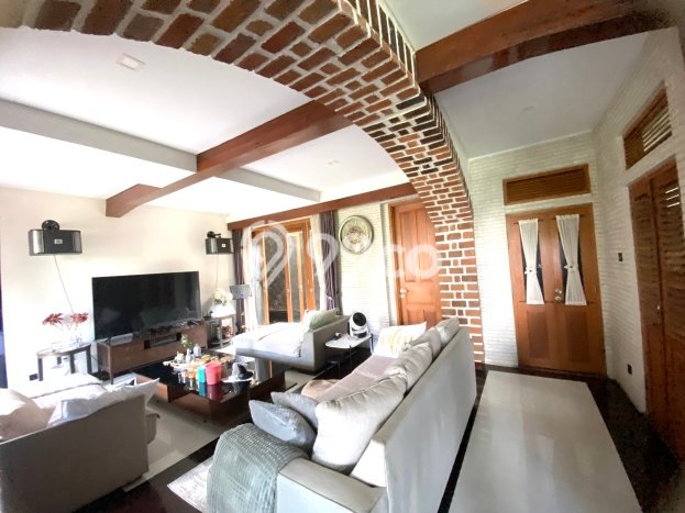 Disewakan Rumah Murah di Dago Bandung dengan 6 KT Disewakan Rumah Murah di Dago Bandung dengan 6 KT