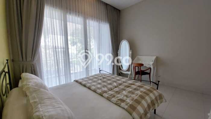 Rumah Luxury Modern Tanpa Renovasi di Dago Bandung Rumah Luxury Modern Tanpa Renovasi di Dago Bandung