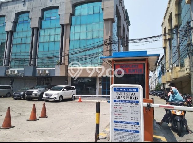 Ruko Dijual di Jakarta Utara LT 123m2 & LB 426m2 Lokasi Terbaik! Ruko Dijual di Jakarta Utara LT 123m2 & LB 426m2 Lokasi Terbaik!