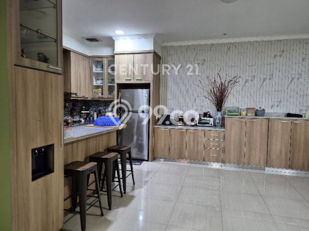 Siap Huni Hunian Elit 4 Kamar di Kelapa Gading Dekat ke Mana Pun Siap Huni Hunian Elit 4 Kamar di Kelapa Gading Dekat ke Mana Pun