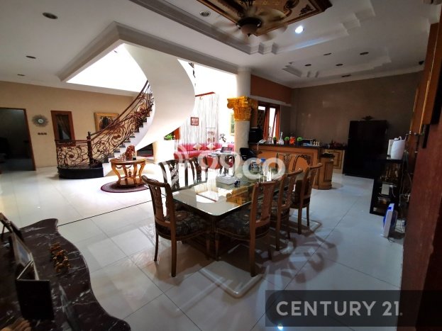 Jual Rumah Luas Elegan Dengan View Cantik di Sunter, Jakarta Utara Jual Rumah Luas Elegan Dengan View Cantik di Sunter, Jakarta Utara