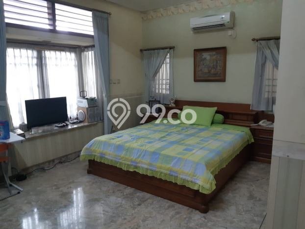 Siap Huni Hunian Elit 6 Kamar di Senen Dekat ke Mana Saja Siap Huni Hunian Elit 6 Kamar di Senen Dekat ke Mana Saja