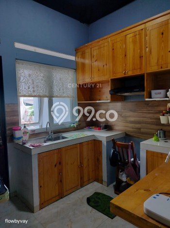 Dijual Rumah Luas Elegan Dengan View Cantik di Pulomas, Jakarta Timur Dijual Rumah Luas Elegan Dengan View Cantik di Pulomas, Jakarta Timur