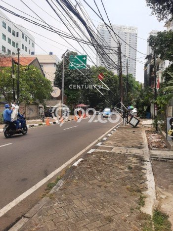 Dijual Hunian Mewah dengan Fasilitas Sekitar Lengkap di Menteng, Jakarta Pusat Dijual Hunian Mewah dengan Fasilitas Sekitar Lengkap di Menteng, Jakarta Pusat