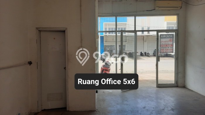 Unit Gudang Paling Strategis di Cakung Jakarta Timur dengan LB 240m2 Unit Gudang Paling Strategis di Cakung Jakarta Timur dengan LB 240m2