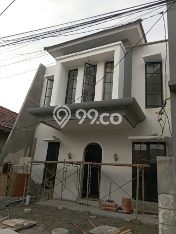 Dijual Rumah 4 Kamar Lokasi Ideal Bagus dan Strategis di Sidoarjo Dijual Rumah 4 Kamar Lokasi Ideal Bagus dan Strategis di Sidoarjo