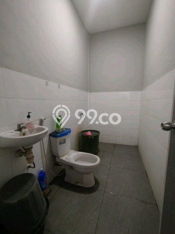 Unit Gudang Dijual di Gedangan Sidoarjo Luas Tanah 360m2, Luas Bangunan 450m2 Unit Gudang Dijual di Gedangan Sidoarjo Luas Tanah 360m2, Luas Bangunan 450m2