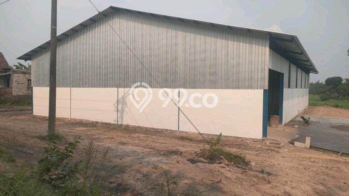 Unit Pabrik Dijual di Mojokerto LT 15000m2 & LB 828m2 Unit Pabrik Dijual di Mojokerto LT 15000m2 & LB 828m2