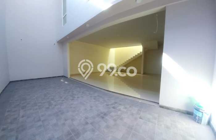 Jual Rumah Luas Megah Dengan View Cantik di Pakuwon CIty, Surabaya Jual Rumah Luas Megah Dengan View Cantik di Pakuwon CIty, Surabaya