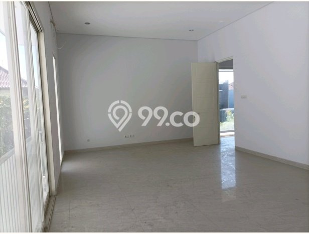Rumah Mewah LB 385m2 Siap Huni Desain Elegan di kertajaya, Surabaya Rumah Mewah LB 385m2 Siap Huni Desain Elegan di kertajaya, Surabaya