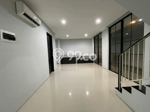 Jual Rumah Mewah Elegan Dengan View Cantik di Citraland, Surabaya Jual Rumah Mewah Elegan Dengan View Cantik di Citraland, Surabaya