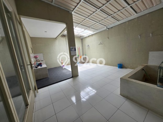 Rumah sewa siap pakai 3 KT di Citraland, Surabaya Rumah sewa siap pakai 3 KT di Citraland, Surabaya
