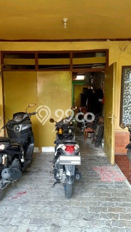 Hunian Cantik Minimalis Lb 150m2 di Rungkut, Surabaya Hunian Cantik Minimalis Lb 150m2 di Rungkut, Surabaya