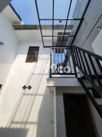Jual Rumah Strategis Bagus Punya 4 KT di Surabaya Kota Surabaya SHM Jual Rumah Strategis Bagus Punya 4 KT di Surabaya Kota Surabaya SHM